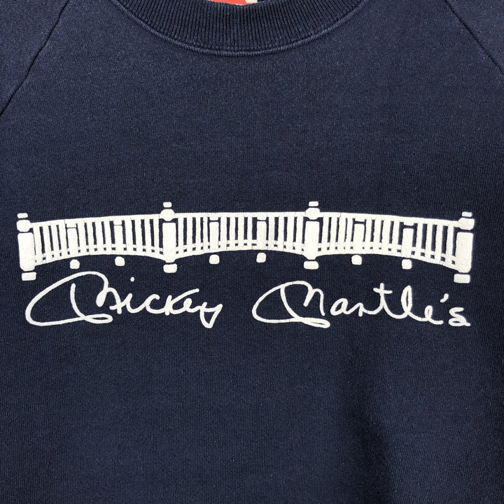 90'S Fruit of the Loom printed sweatshirt, made in the USA, men's size XL equivalent. cotton navy blue type Vintage Second Hand