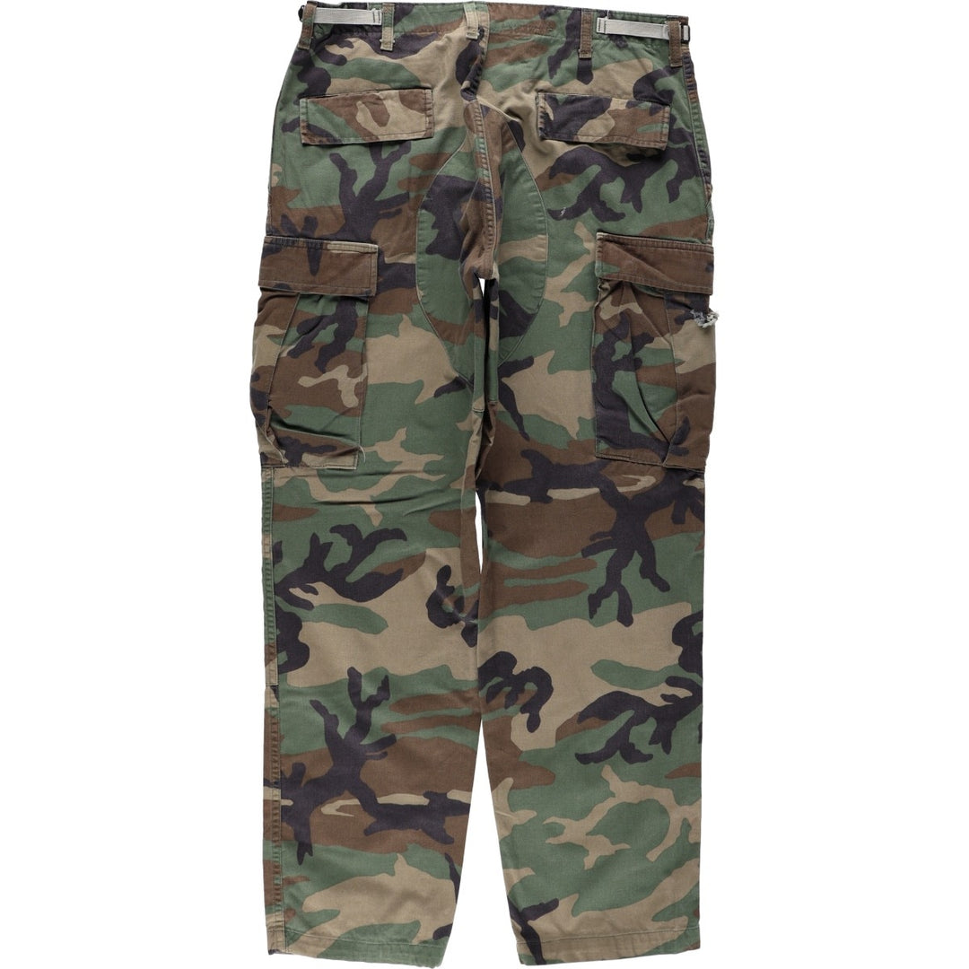 1990'S US Military Issue Camouflage Pattern Woodland Camo Military Cargo Pants, Made in USA, Medium-Regular, Vintage, Men's W35 equivalent. Nylon Khaki type Vintage Second Hand
