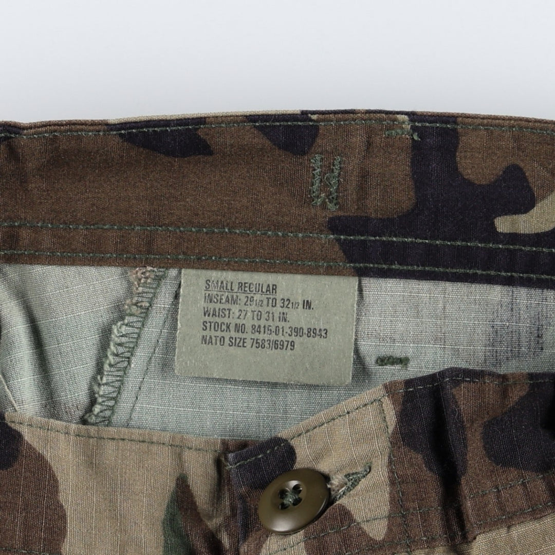Genuine US military surplus camouflage pattern woodland camo ripstop military cargo pants, made in the USA, small-regular size (equivalent to men's W30). Nylon Khaki type Vintage Second Hand