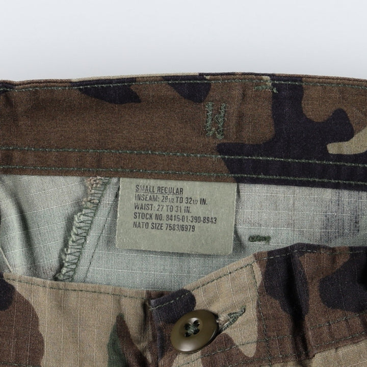 Genuine US military surplus camouflage pattern woodland camo ripstop military cargo pants, made in the USA, small-regular size (equivalent to men's W30). Nylon Khaki type Vintage Second Hand