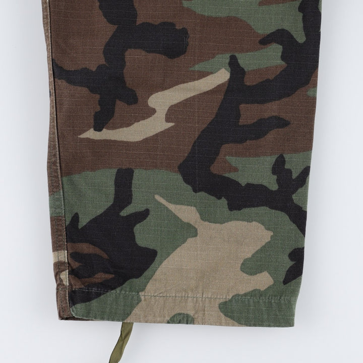 Genuine US military surplus camouflage pattern woodland camo ripstop military cargo pants, made in the USA, small-regular size (equivalent to men's W30). Nylon Khaki type Vintage Second Hand