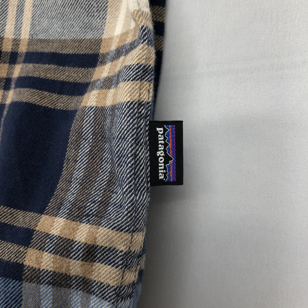 Patagonia Organic Pima Cotton Long-Sleeve Light Flannel Check Shirt (54020FA19) - Men's Size M (approx.) Organic cotton navy blue type Vintage Second Hand