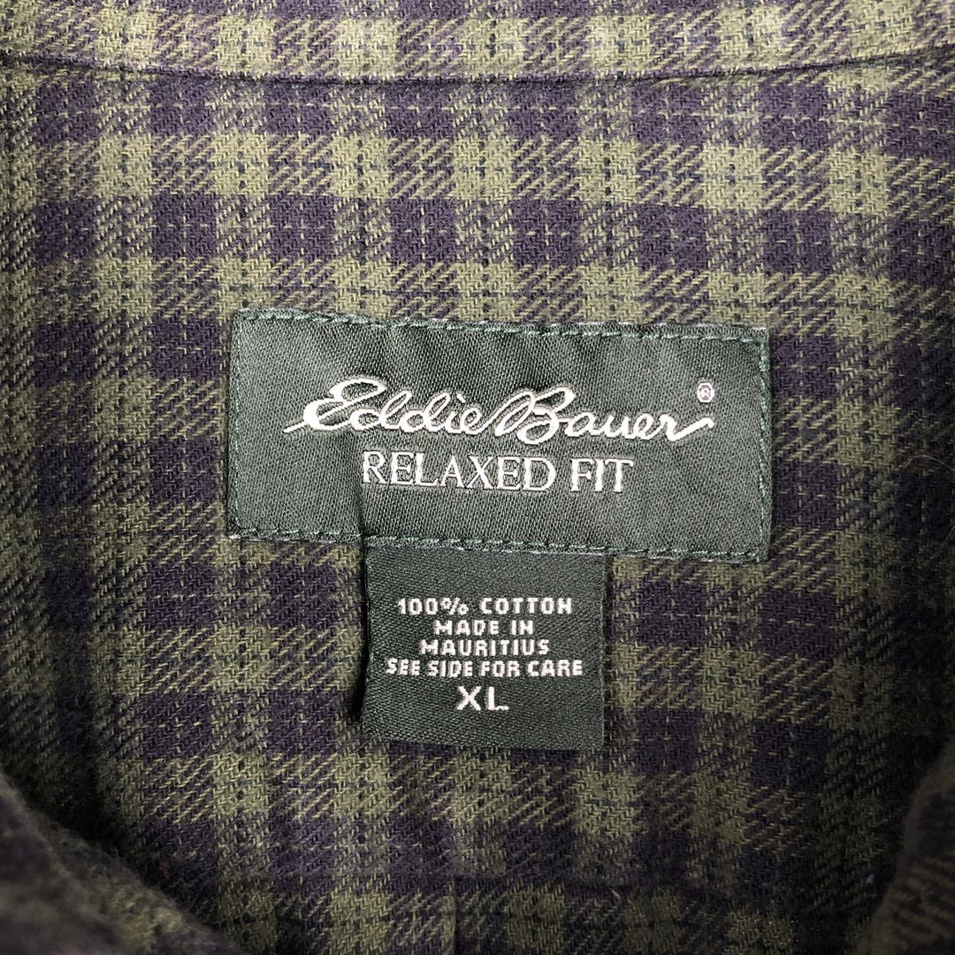 Eddie Bauer Relaxed Fit Long-Sleeve Button-Down Flannel Shirt, Men's Size XL (approx.) cotton green type Vintage Second Hand