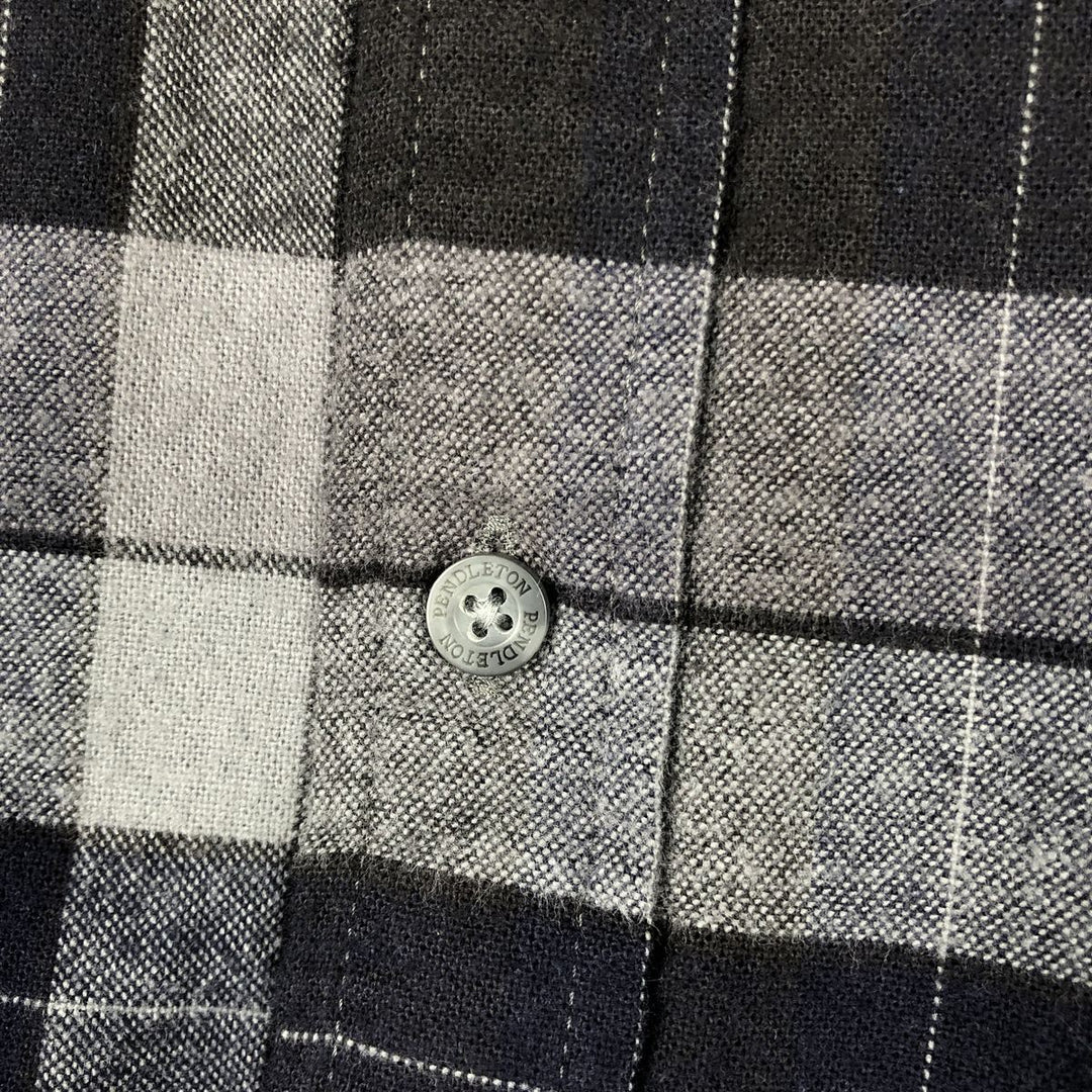 Pendleton MASON Long-Sleeve Button-Down Flannel Check Shirt, Men's Size XL (approx.) unclear black type Vintage Second Hand