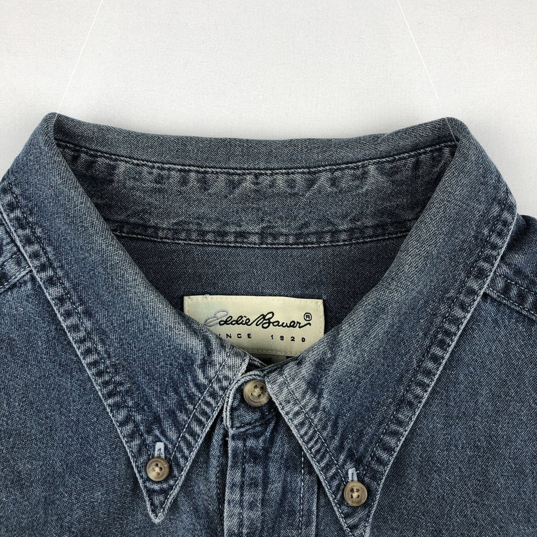Eddie Bauer long-sleeved button-down denim shirt, men's size XL cotton Indigo Vintage Second Hand