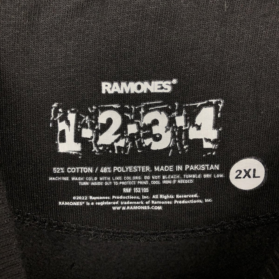 RAMONES band sweatshirt/trainer, women's size XXL equivalent. cotton black type Vintage Second Hand