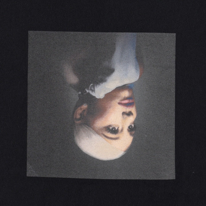 ARIANA GRANDE Sweetner World Tour Band T-shirt (Women's Size M) cotton black type Vintage Second Hand