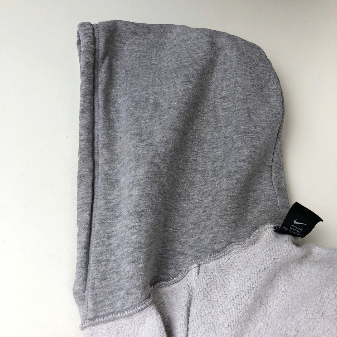2000'S Nike Team College Character Sweatshirt Pullover Hoodie, Men's Size M (approx.), Center Logo cotton gray type Vintage Second Hand