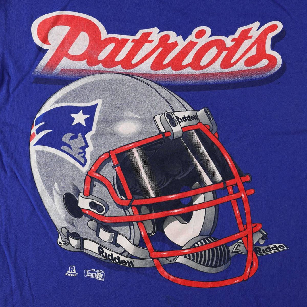 90'S Riddell NFL New England Patriots sports print t-shirt, made in USA, men's size XL equivalent, vintage. cotton blue type Vintage Second Hand