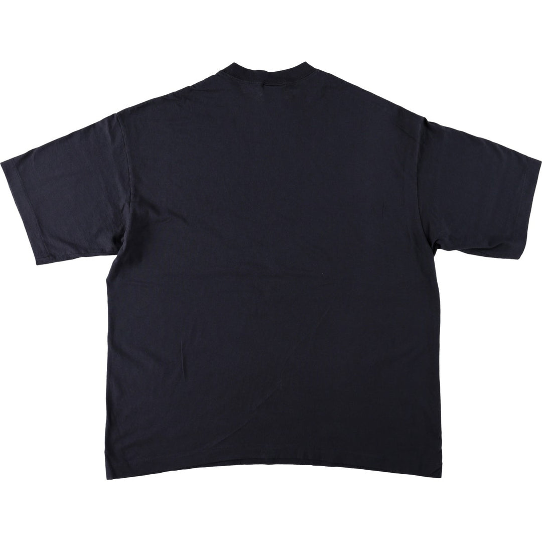 Levi's short-sleeved printed t-shirt, made in Canada, men's size XL equivalent. cotton black type Vintage Second Hand