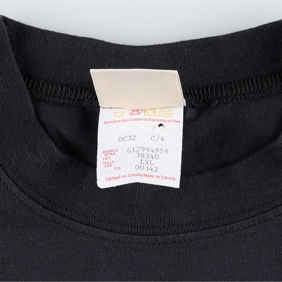 Levi's short-sleeved printed t-shirt, made in Canada, men's size XL equivalent. cotton black type Vintage Second Hand