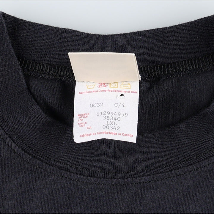Levi's short-sleeved printed t-shirt, made in Canada, men's size XL equivalent. cotton black type Vintage Second Hand