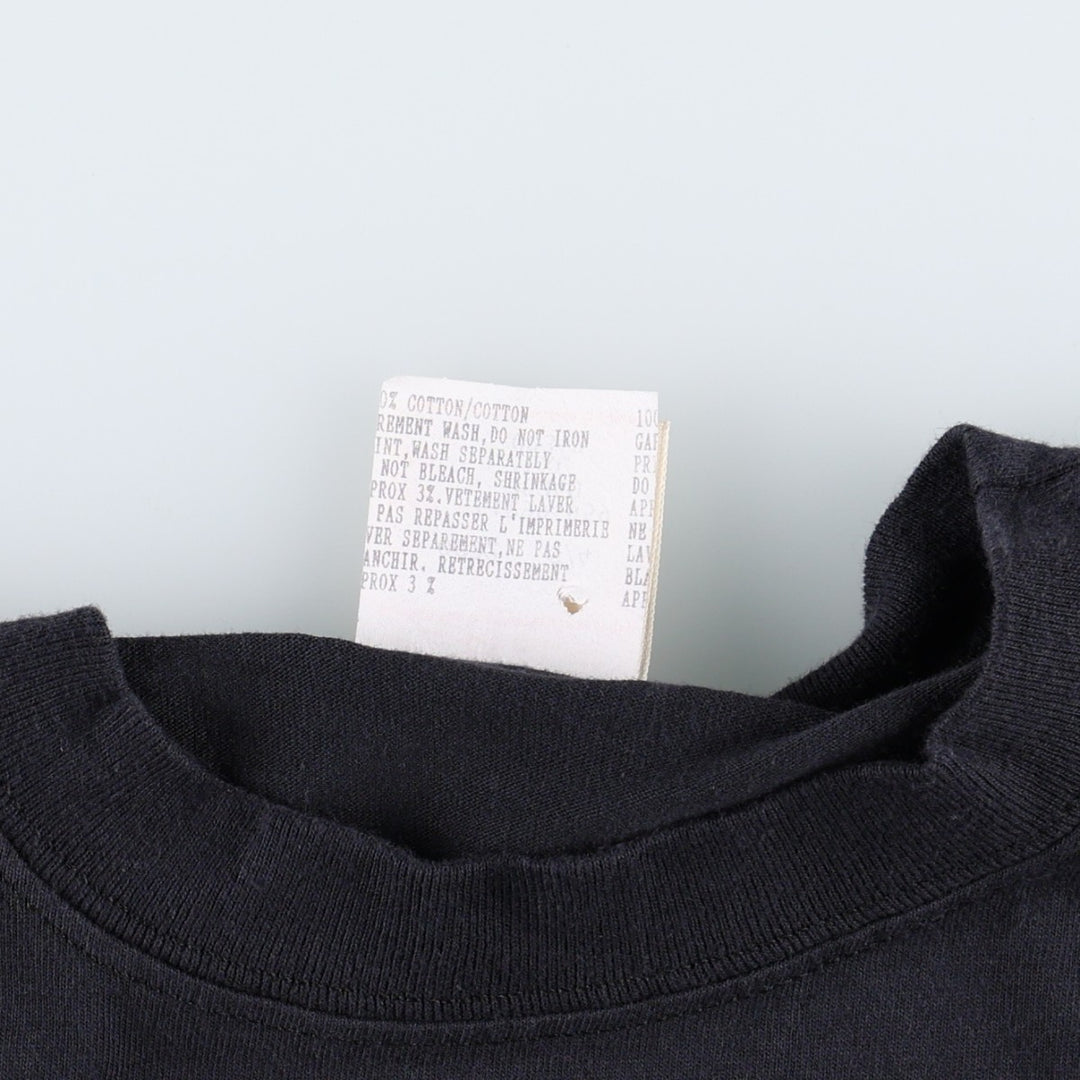 Levi's short-sleeved printed t-shirt, made in Canada, men's size XL equivalent. cotton black type Vintage Second Hand