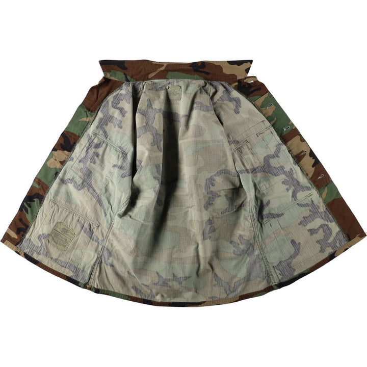Authentic US military issue, 1990'S camouflage pattern, woodland camo BDU military jacket, made in USA, men's size M equivalent, vintage. Nylon Khaki type Vintage Second Hand