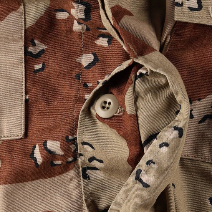 Authentic US military issue, 1980'S camouflage pattern 6C desert chocolate chip camo BDU military jacket, made in USA, XLARGE REGULAR (equivalent to men's XL). Nylon Beige type Vintage Second Hand