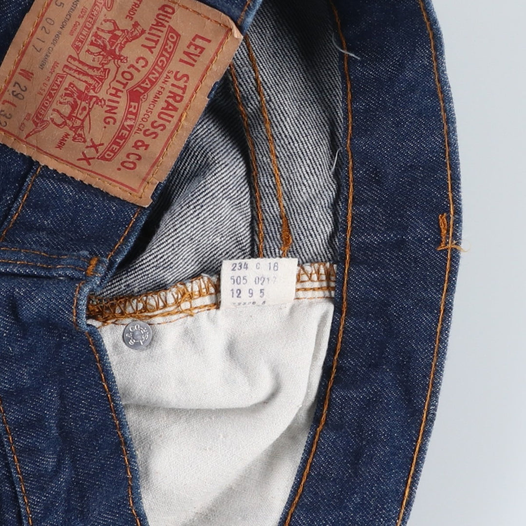 Dark navy 1970'S Levi's 505-0217 late 66 tapered denim pants, made in USA, men's size W29 equivalent, vintage. cotton navy blue type Vintage Second Hand