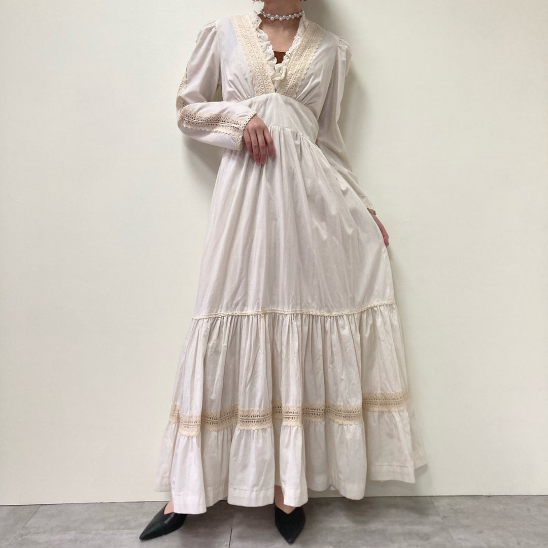 Vintage 70'S V-neck maxi long sleeve flared dress, women's size L polyester ivory Vintage Second Hand