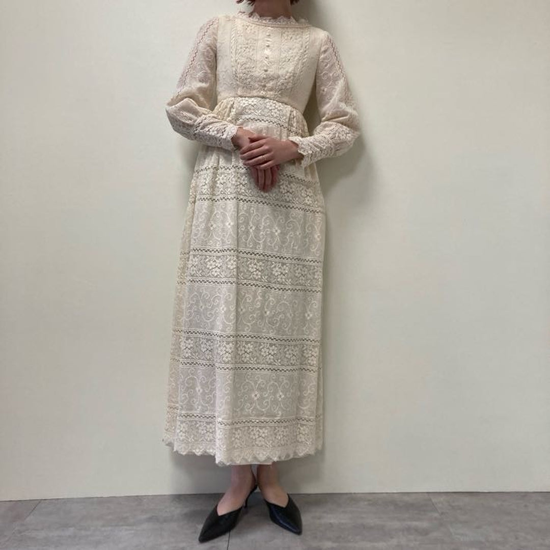 70'S Emma Domb wedding dress, all lace, maxi length, long sleeves, flared dress, made in USA, women's M, vintage /evb004501