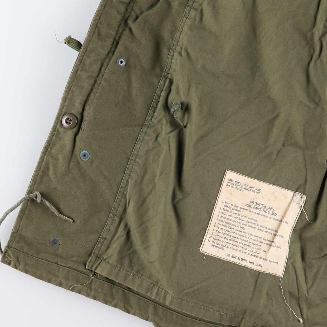 1960'S US military genuine M-65 2nd military field jacket made in USA, SHORT LARGE, equivalent to men's L, vintage /evb004693