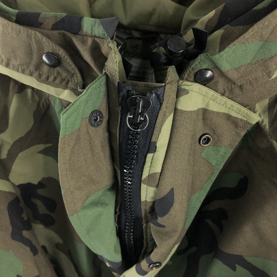 Genuine US military item, 90'S camouflage pattern woodland camo ECWCS 1st GEN late model military Gore-Tex parka made in USA vintage /evb009918