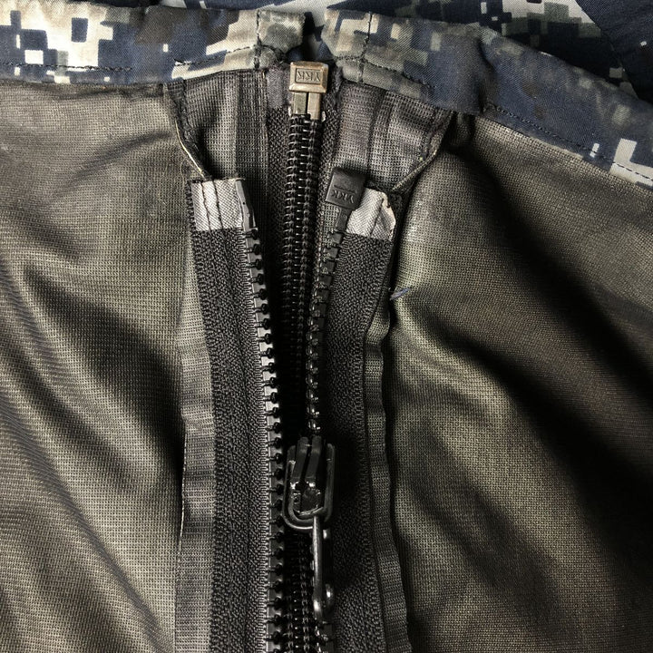 Authentic 2000'S US Navy Camouflage Pattern NWU Digital Camo Gore-Tex Parka, Made in USA, Small Regular, Men's Size Small Nylon navy blue type Vintage Second Hand