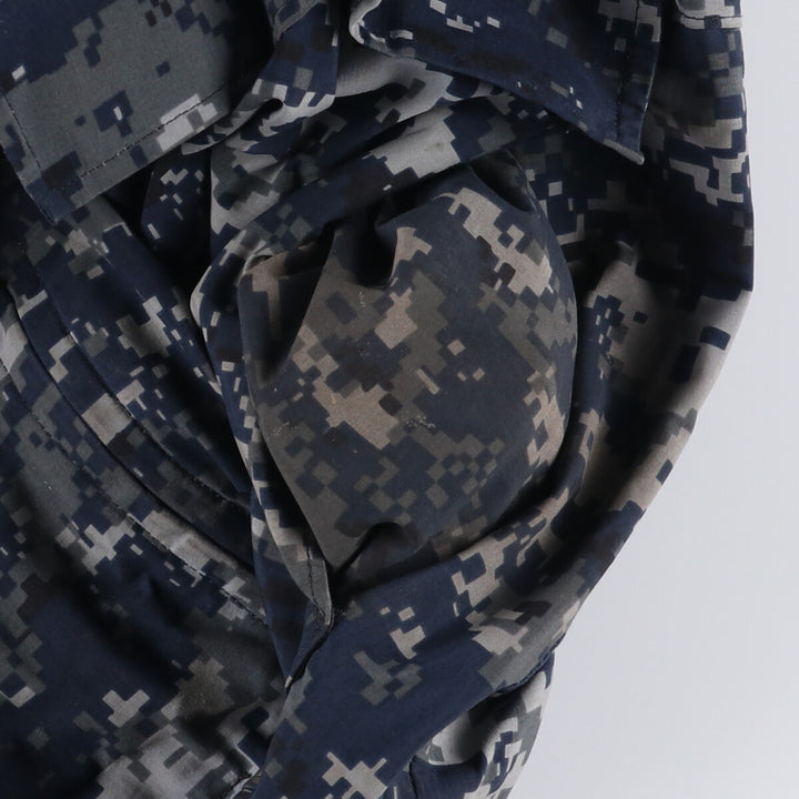 Authentic 2000'S US Navy Camouflage Pattern NWU Digital Camo Gore-Tex Parka, Made in USA, Small Regular, Men's Size Small Nylon navy blue type Vintage Second Hand