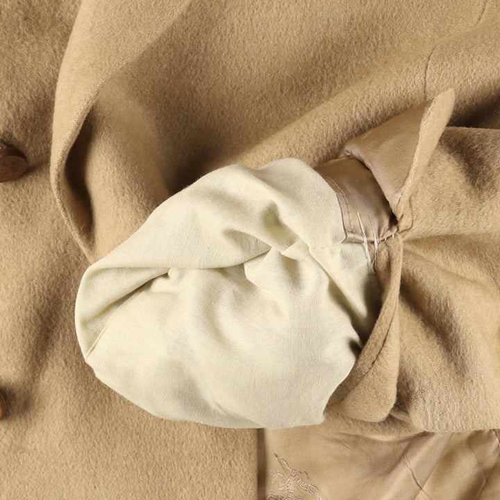 Burberry's Jordan Marsh peak lapel wool tailored jacket, made in the USA, size L Camel hair Beige type Vintage Second Hand