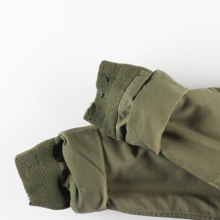 Special discounted price due to minor imperfections: 1970'S US military A-2 deck jacket, made in USA, men's size M equivalent, vintage. unclear Khaki type Vintage Second Hand