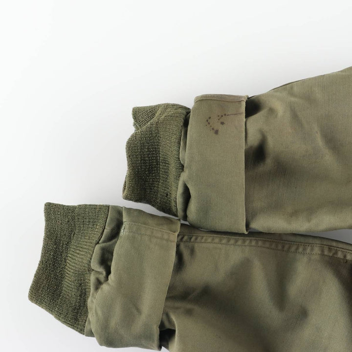 Special discounted price due to minor imperfections: 1970'S US military A-2 deck jacket, made in USA, men's size M equivalent, vintage. unclear Khaki type Vintage Second Hand