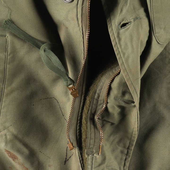 Special discounted price due to minor imperfections: 1970'S US military A-2 deck jacket, made in USA, men's size M equivalent, vintage. unclear Khaki type Vintage Second Hand
