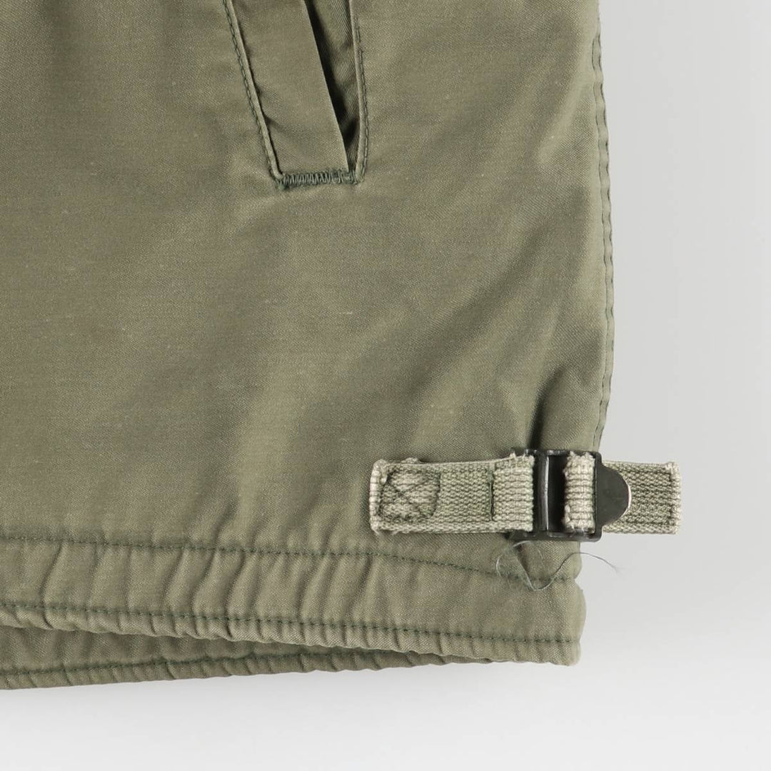 Special discounted price due to minor imperfections: 1970'S US military A-2 deck jacket, made in USA, MEDIUM (equivalent to men's M), vintage. unclear Khaki type sage green Vintage Second Hand