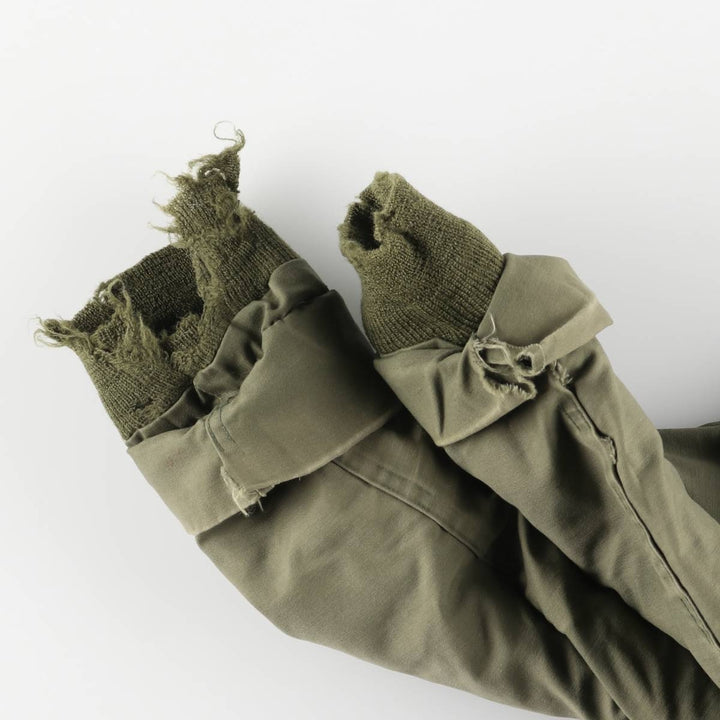 Special discounted price due to minor imperfections: 1970'S US military A-2 deck jacket, made in USA, MEDIUM (equivalent to men's M), vintage. unclear Khaki type sage green Vintage Second Hand