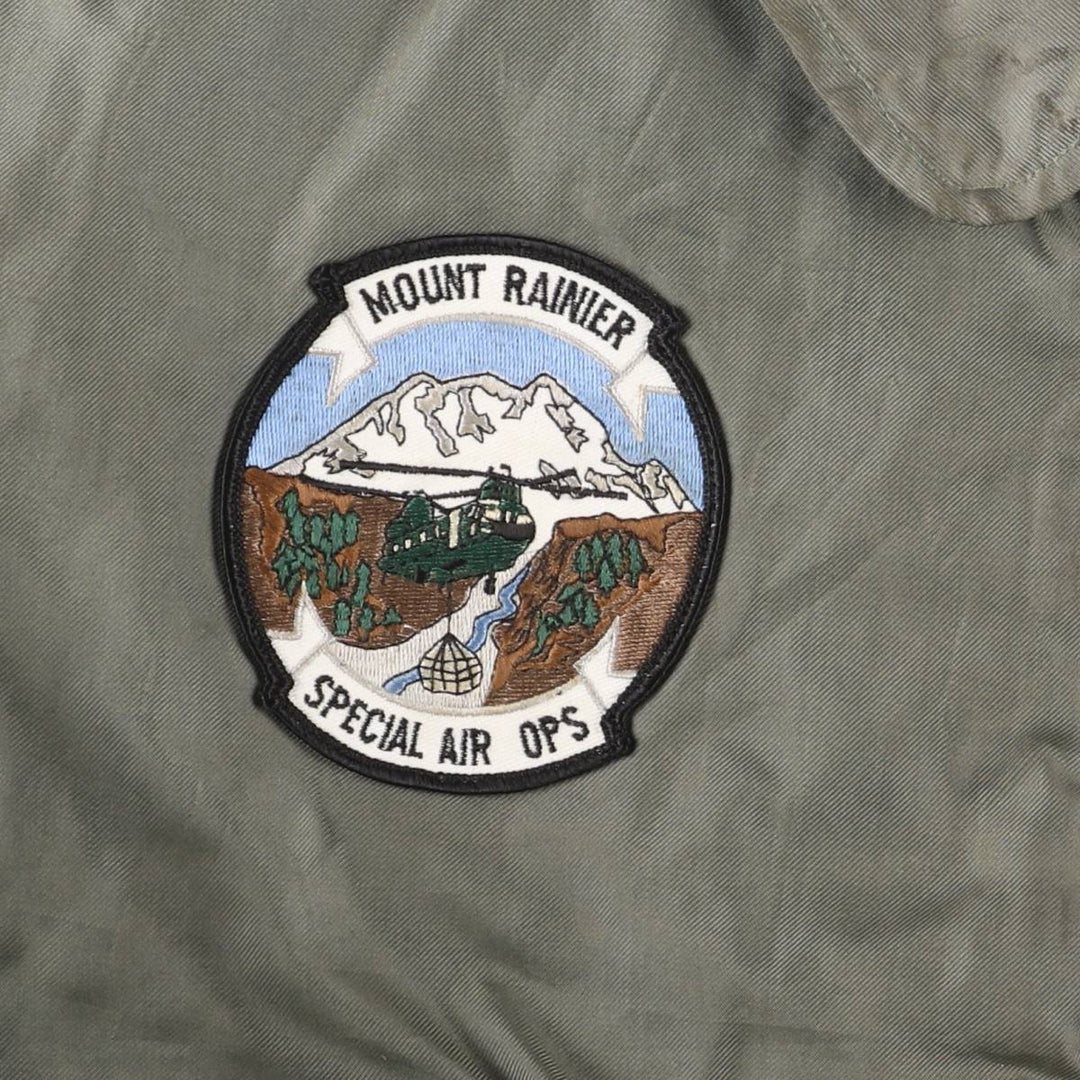 1990'S US Military Issue CWU-45P Military Flight Jacket, Made in USA, Men's Size L (approx.) Aromatic polyamide Khaki type sage green Vintage Second Hand