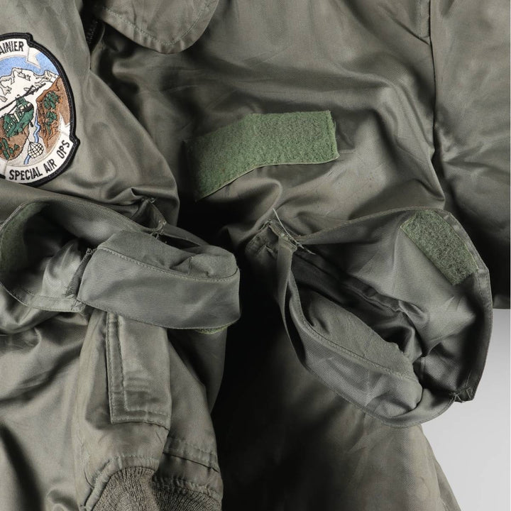 1990'S US Military Issue CWU-45P Military Flight Jacket, Made in USA, Men's Size L (approx.) Aromatic polyamide Khaki type sage green Vintage Second Hand