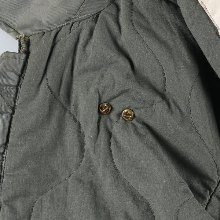 1980'S US Military Issue, Padded CWU 45 Jacket with Badge Aromatic polyamide Khaki type sage green Vintage Second Hand