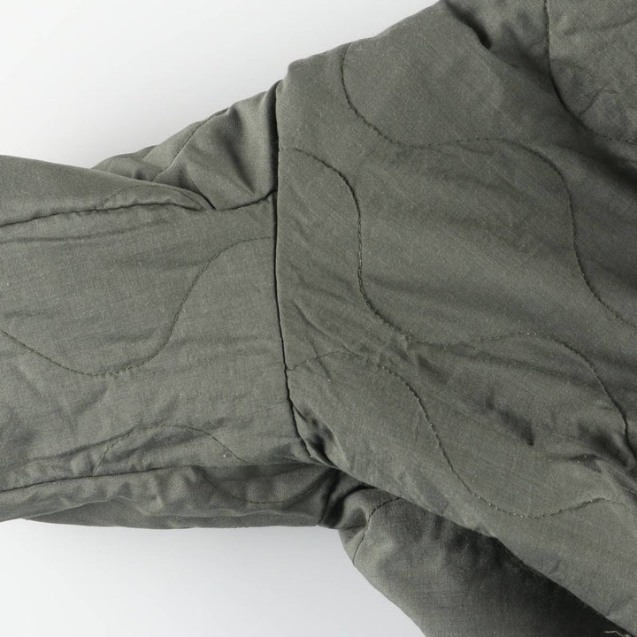 1980'S US Military Issue, Padded CWU 45 Jacket with Badge Aromatic polyamide Khaki type sage green Vintage Second Hand