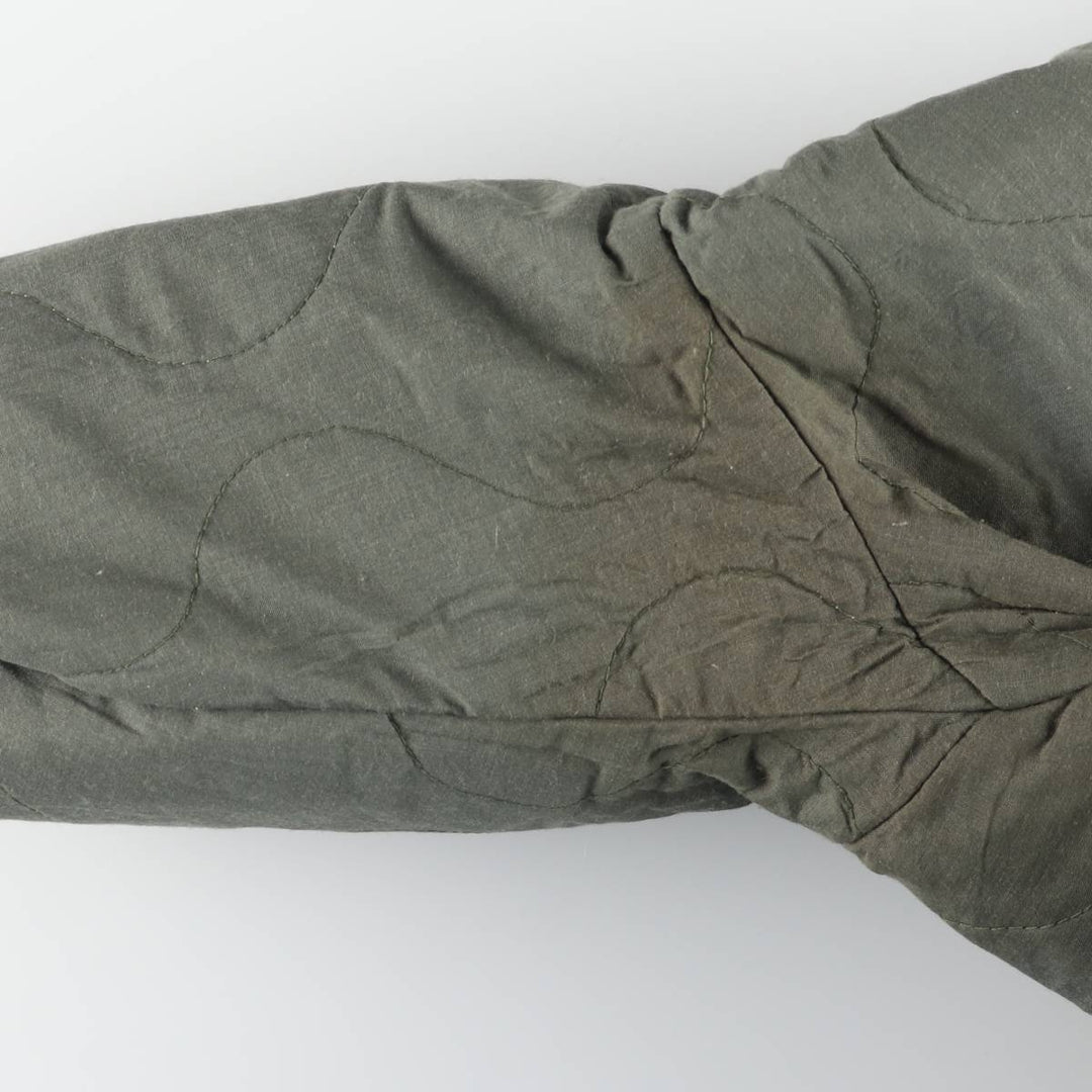 1980'S US Military Issue, Padded CWU 45 Jacket with Badge Aromatic polyamide Khaki type sage green Vintage Second Hand