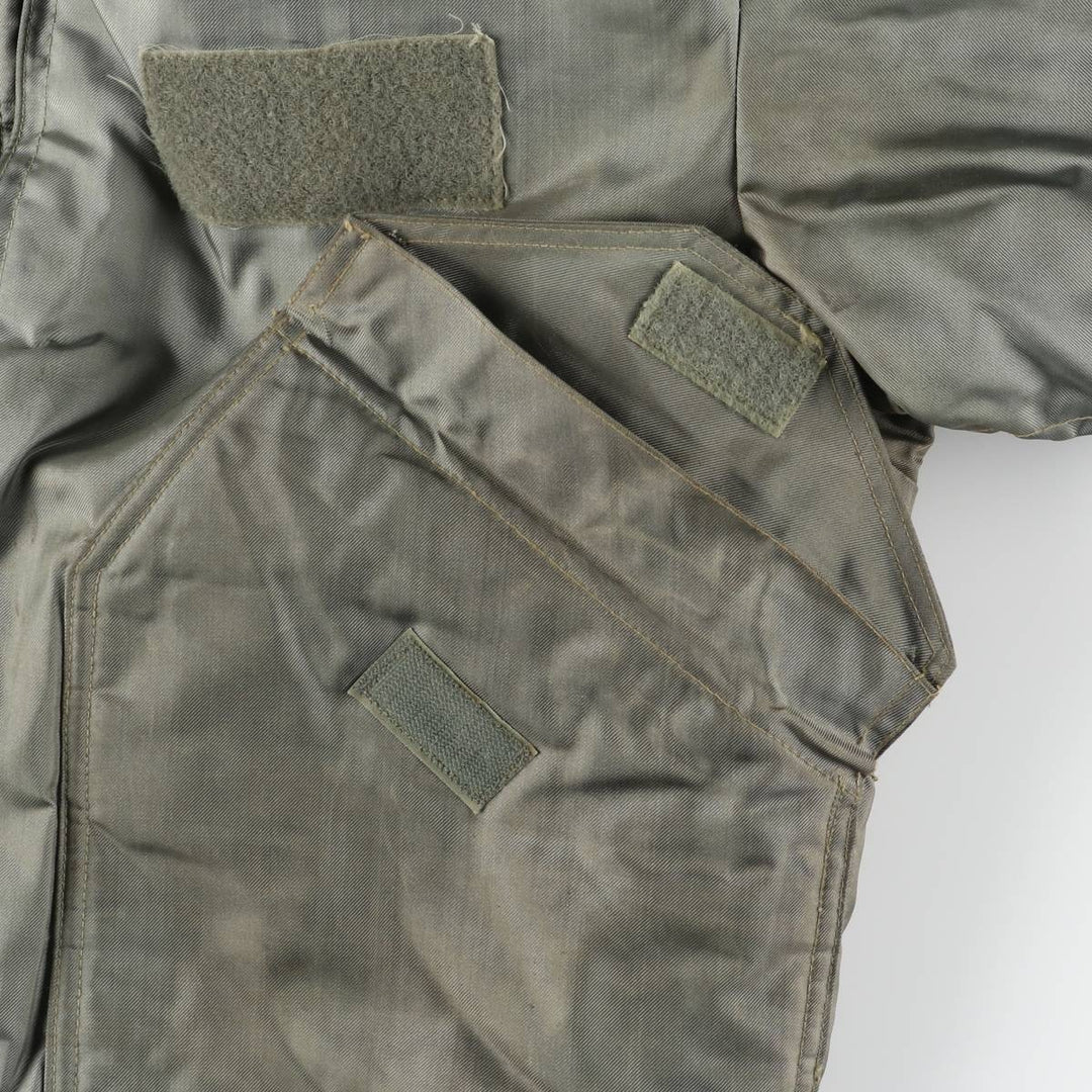 1980'S US Military Issue, Padded CWU 45 Jacket with Badge Aromatic polyamide Khaki type sage green Vintage Second Hand