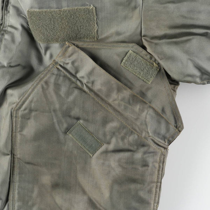 1980'S US Military Issue, Padded CWU 45 Jacket with Badge Aromatic polyamide Khaki type sage green Vintage Second Hand