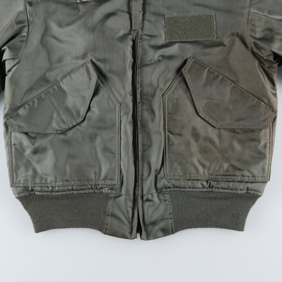 1980'S US Military Issue, Padded CWU 45 Jacket with Badge Aromatic polyamide Khaki type sage green Vintage Second Hand