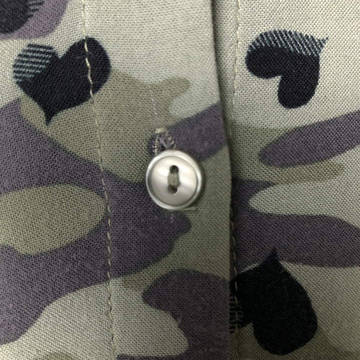 Camouflage Woodland Camo Heart Pattern Long Sleeve Shirt, Women's Size Medium unclear Khaki type Vintage Second Hand