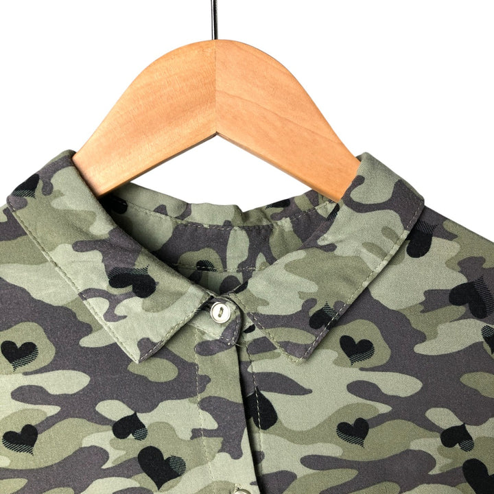 Camouflage Woodland Camo Heart Pattern Long Sleeve Shirt, Women's Size Medium unclear Khaki type Vintage Second Hand