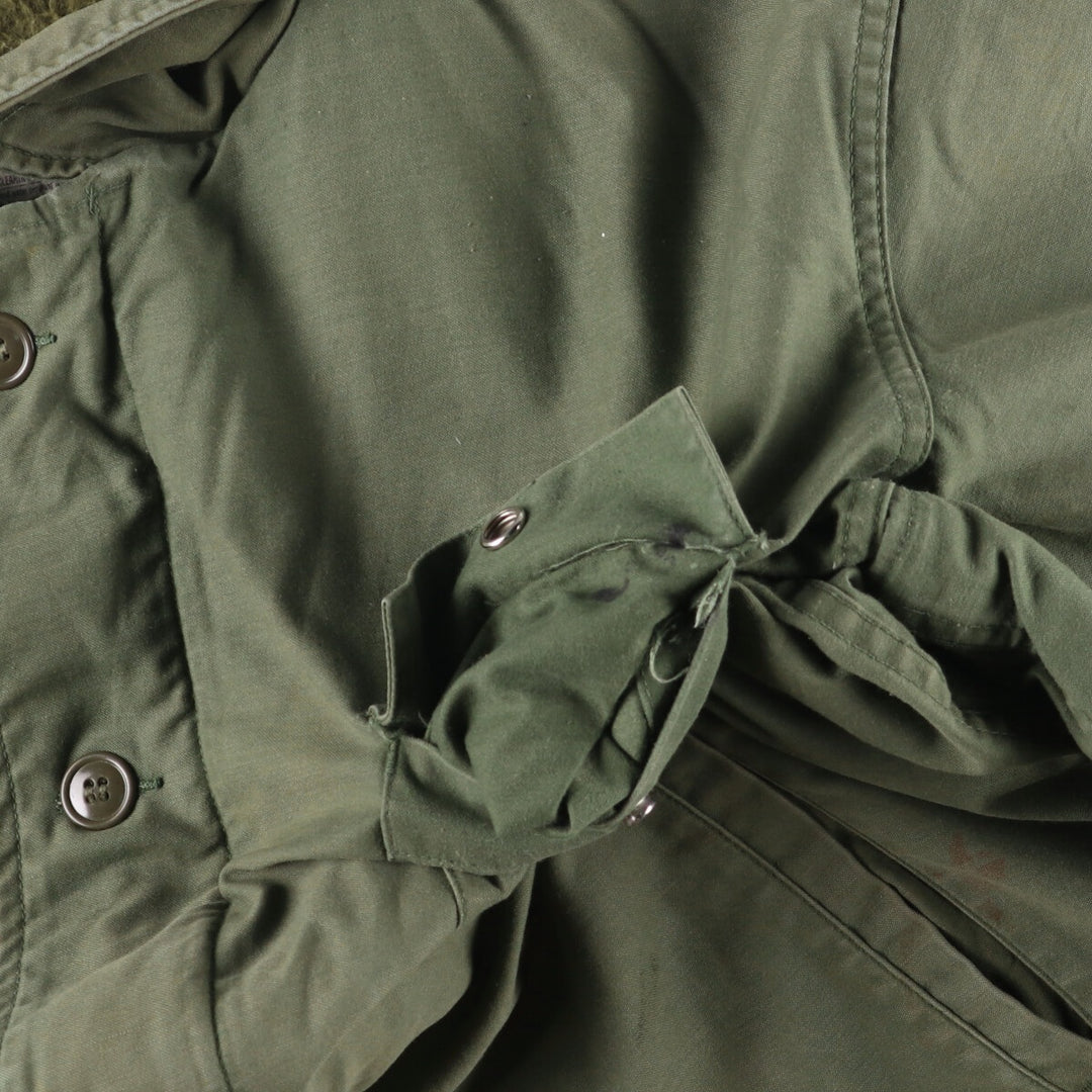 Authentic 1980'S US Navy A-2 Military Deck Jacket, Made in USA, Medium (42-44), Men's Size M, Vintage Nylon Khaki type Vintage Second Hand