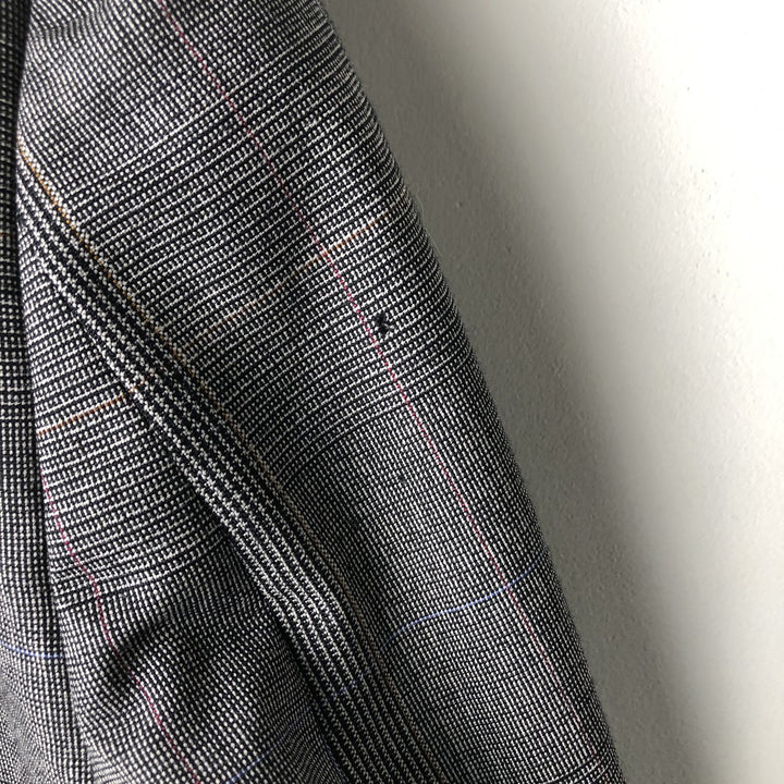 Burberry's Check Pattern Glen Plaid Wool Tailored Jacket, Made in USA, Men's Size L wool gray type Vintage Second Hand