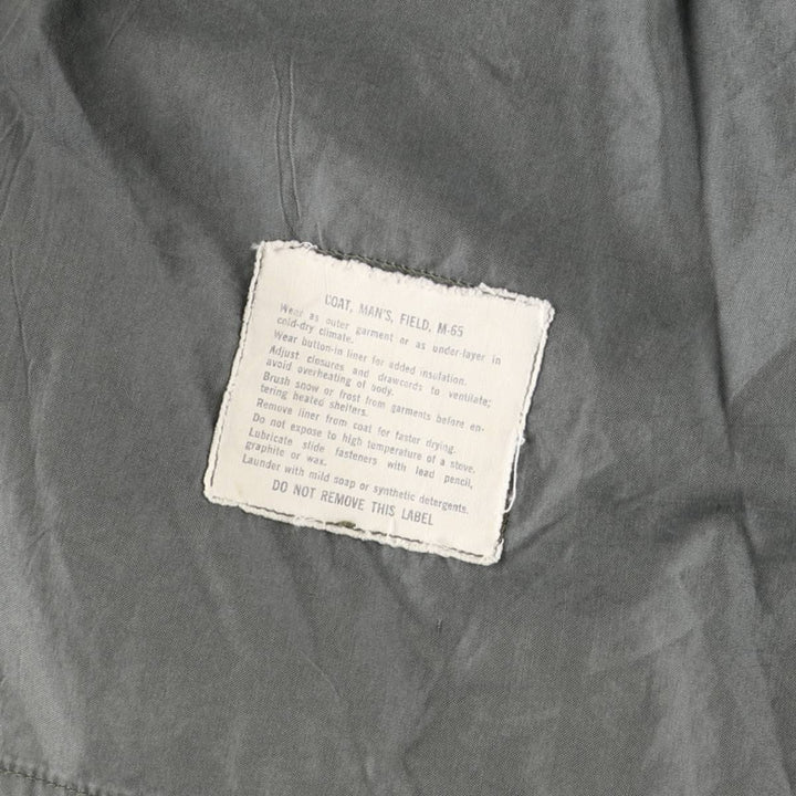 1960'S US Military M-65 2nd Class Military Field Jacket, Made in USA, Regular Medium, Men's Size M, Vintage unclear Khaki type Vintage Second Hand