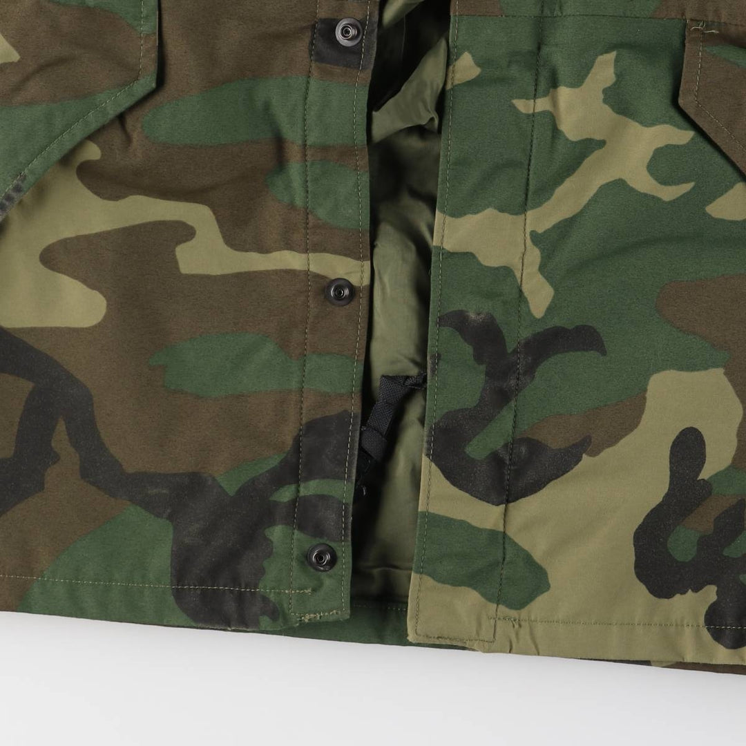 Authentic 1990'S US Military Camouflage Pattern Woodland Camo ECWCS 1st Gen Late Model Military Gore-Tex Parka, Made in USA, Medium Short Nylon Khaki type Vintage Second Hand