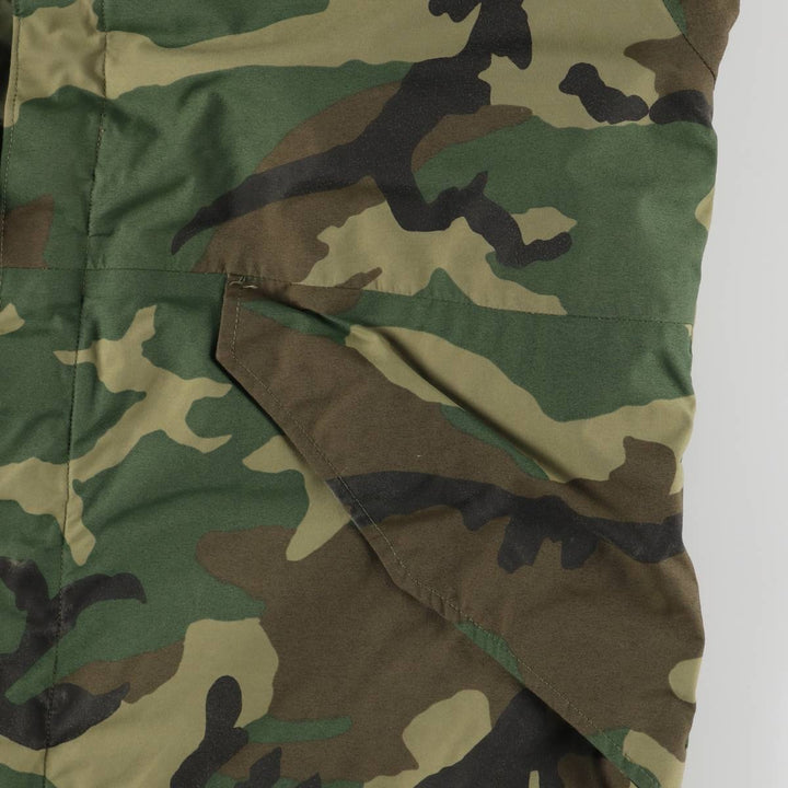 Authentic 1990'S US Military Camouflage Pattern Woodland Camo ECWCS 1st Gen Late Model Military Gore-Tex Parka, Made in USA, Medium Short Nylon Khaki type Vintage Second Hand