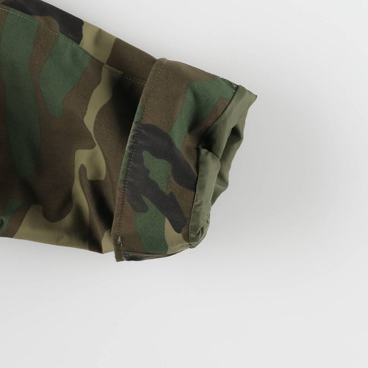 Authentic 1990'S US Military Camouflage Pattern Woodland Camo ECWCS 1st Gen Late Model Military Gore-Tex Parka, Made in USA, Medium Short Nylon Khaki type Vintage Second Hand
