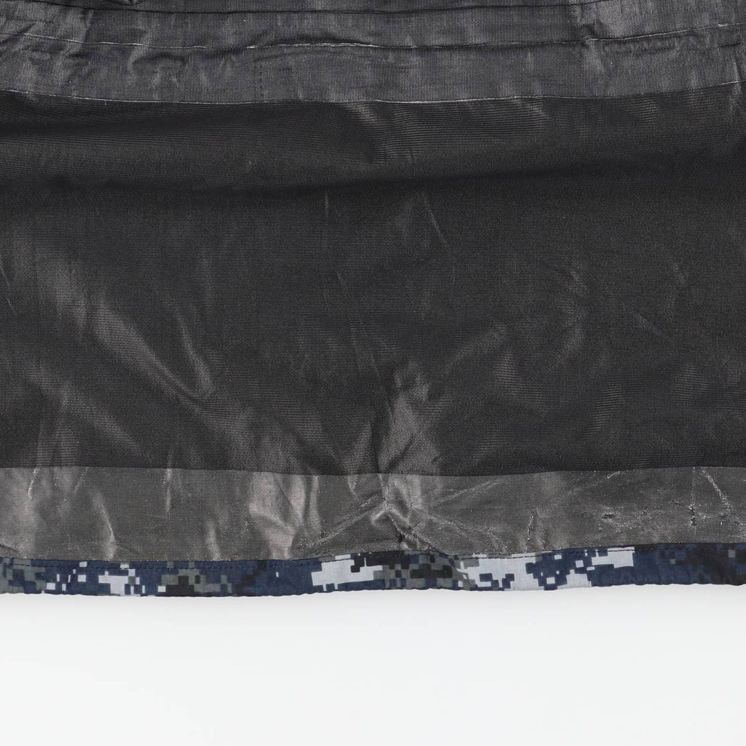 Authentic US military camouflage pattern NWU digital camo military Gore-Tex parka, made in the USA, small short, equivalent to a men's size S. Nylon navy blue type Vintage Second Hand
