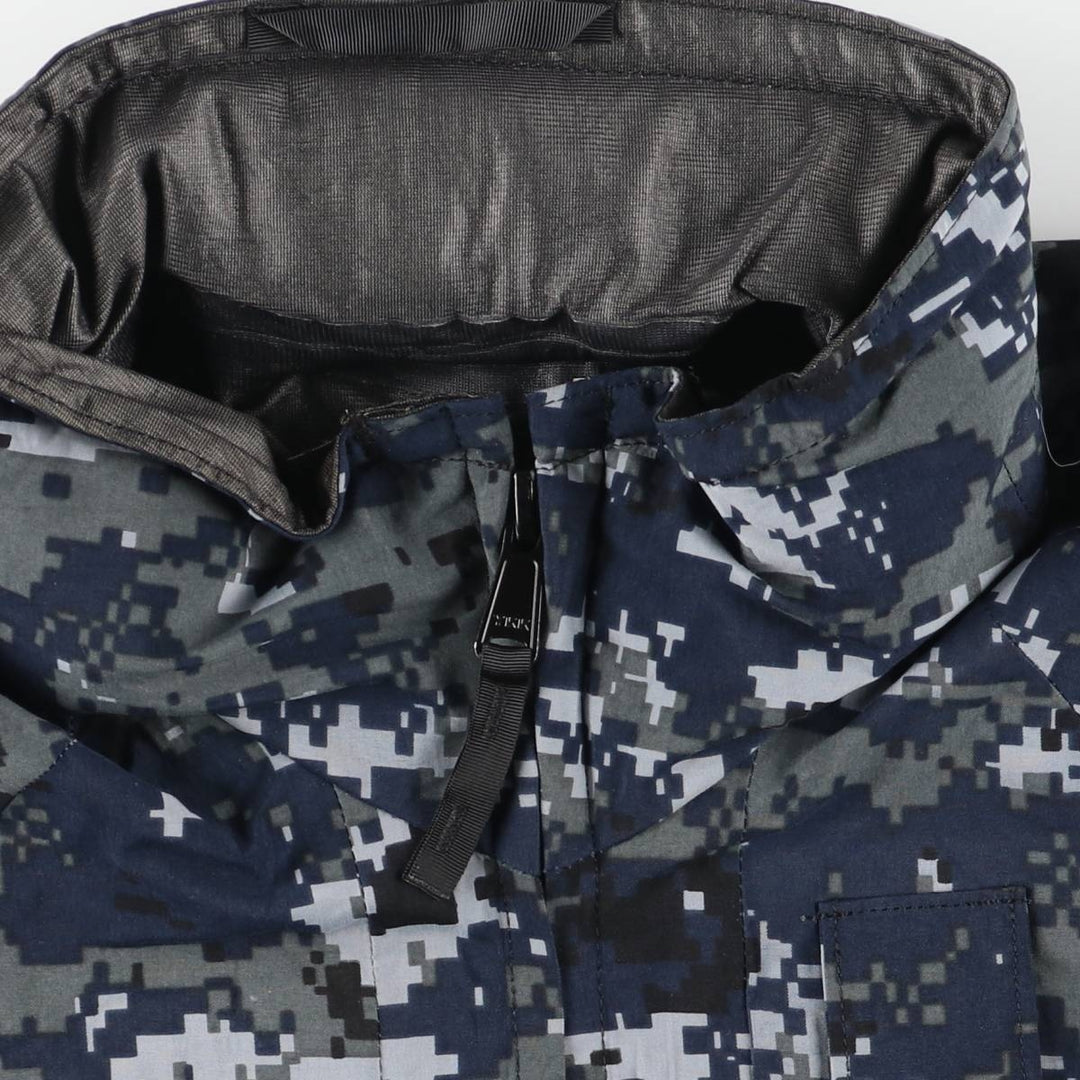 Authentic 2000'S US military camouflage pattern NWU digital camo military Gore-Tex parka, USA-made, SMALL-X-SHORT, men's size S. Nylon navy blue type Vintage Second Hand